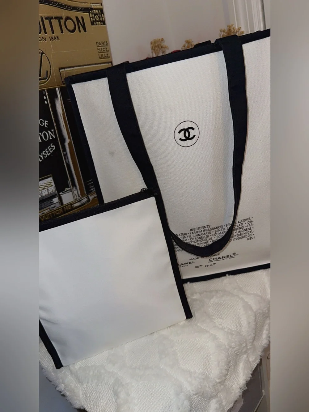 Chanel N°5 100th Anniversary White & Black Canvas Tote Bag and makeup pouch - Picture 2 of 13